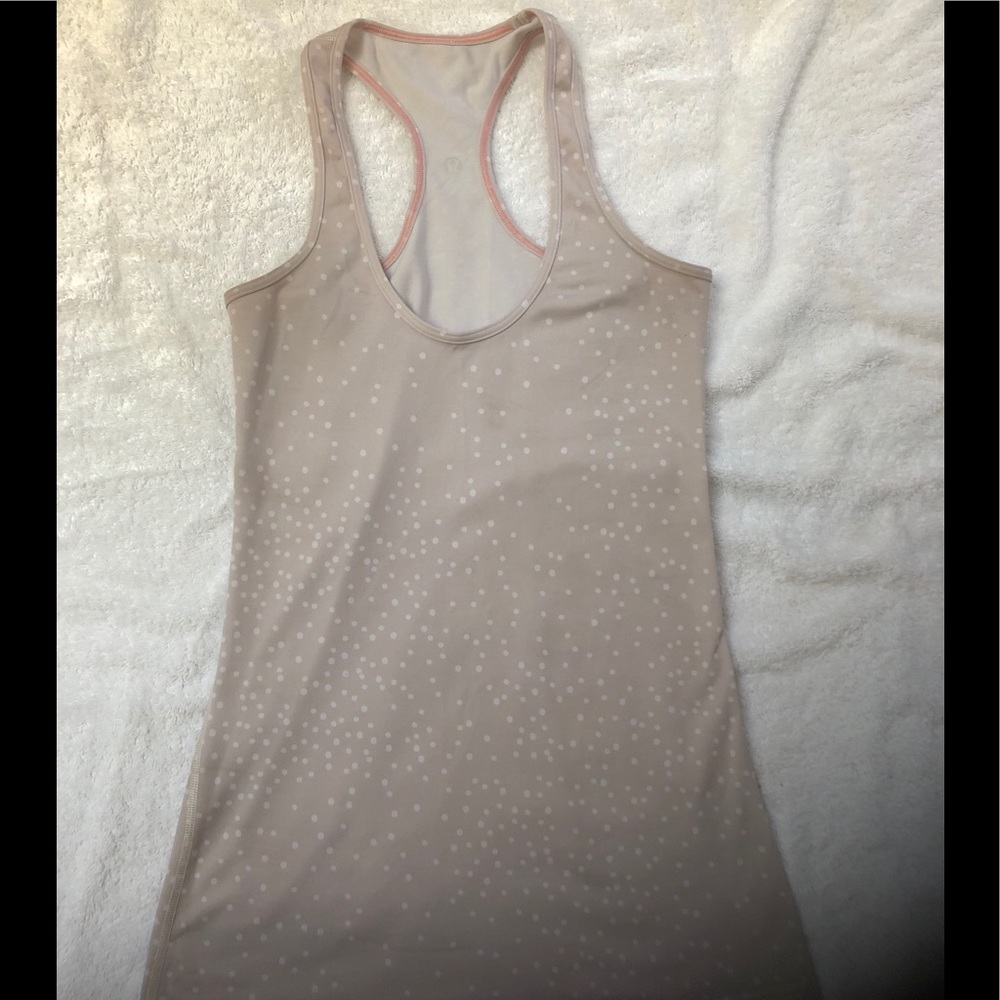 Lululemon tank